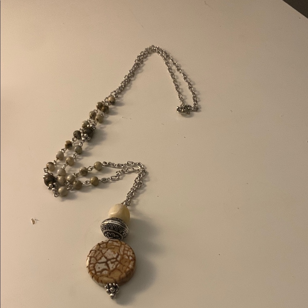 Elegant Silver and Cream Beaded Necklace